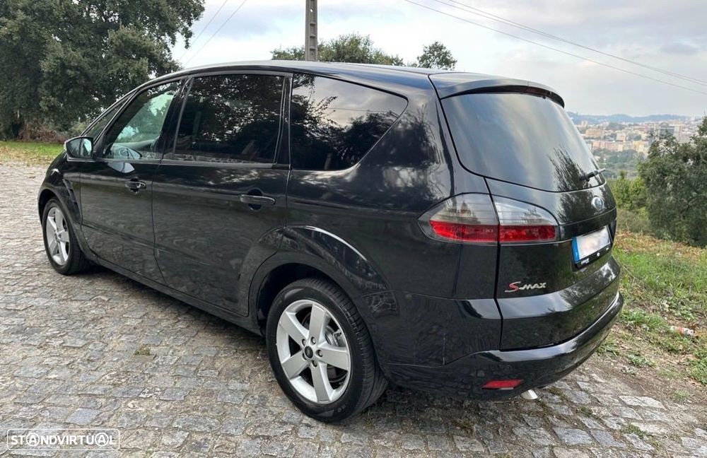 Ford S-Max 2.0 TDCi DPF Titanium - 11