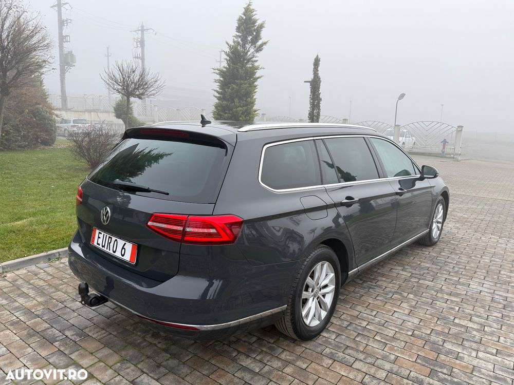 Volkswagen Passat Variant 2.0 TDI SCR DSG BlueMotion Highline - 9