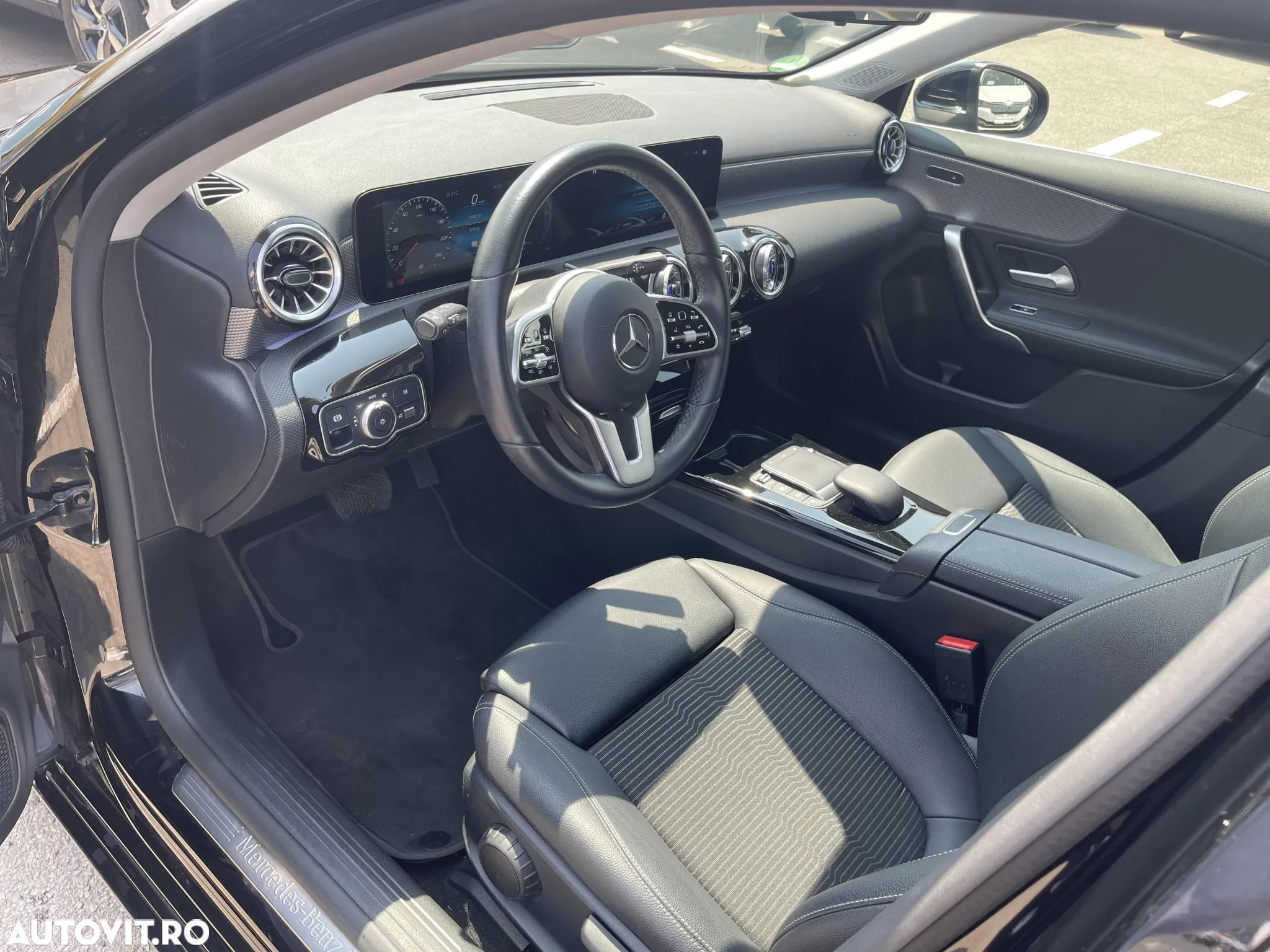 Mercedes-Benz A - 9