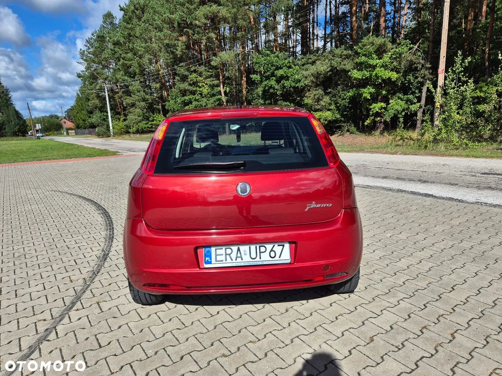 Fiat Grande Punto 1.4 8V Emotion - 17