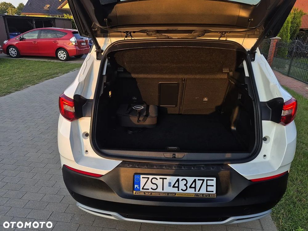 Opel Grandland X 1.6 T PHEV 4x4 Design&Tech - 33