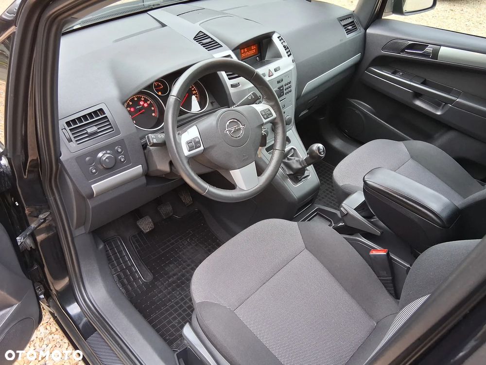 Opel Zafira 1.8 - 17