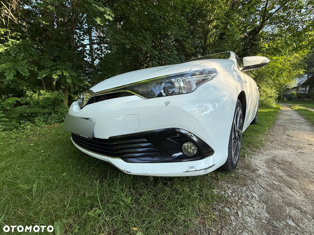 Toyota Auris - 2