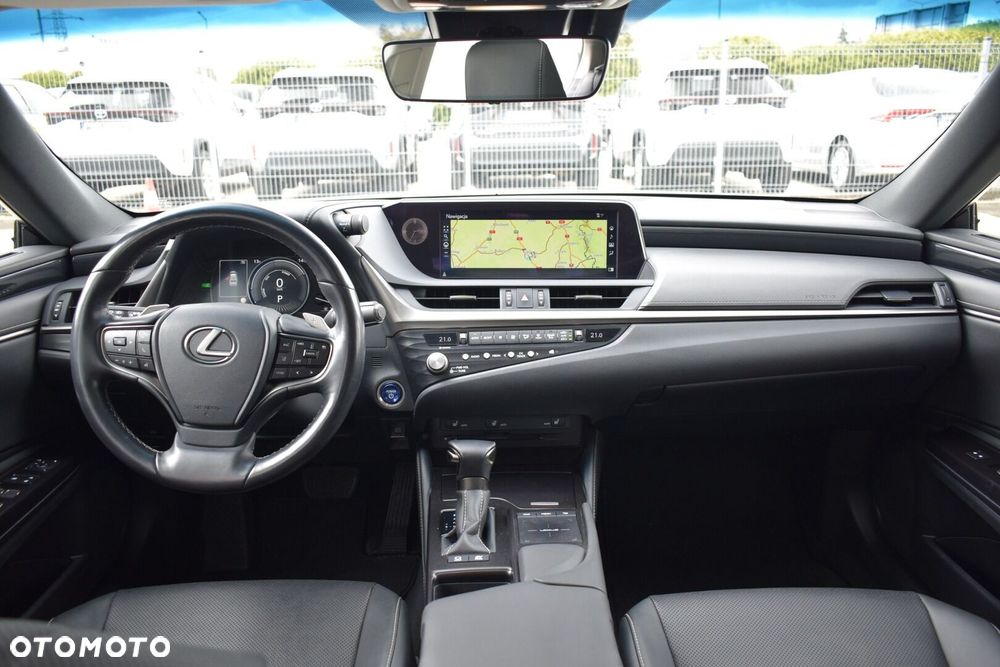 Lexus ES - 16