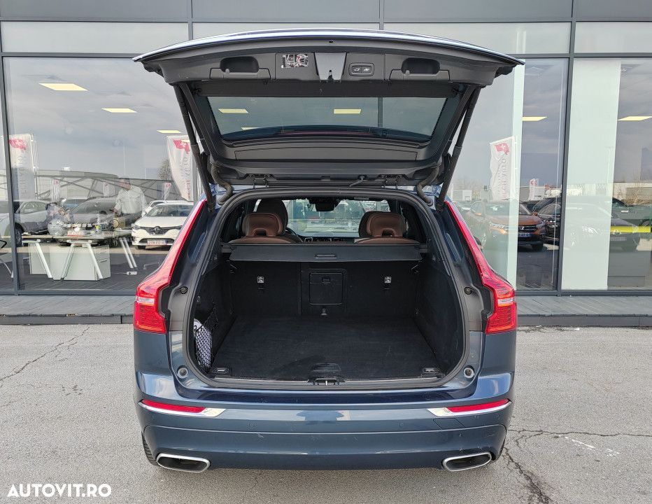 Volvo XC 60 T8 AWD Recharge Geartronic Inscription - 32