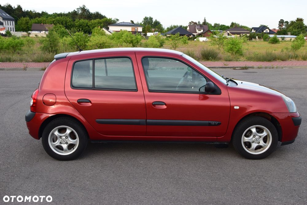 Renault Clio 1.2 16V Alize - 7