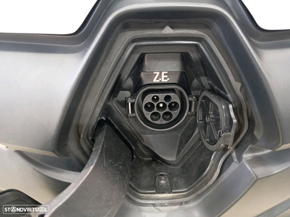 Renault Kangoo Z.E. 33 - 9