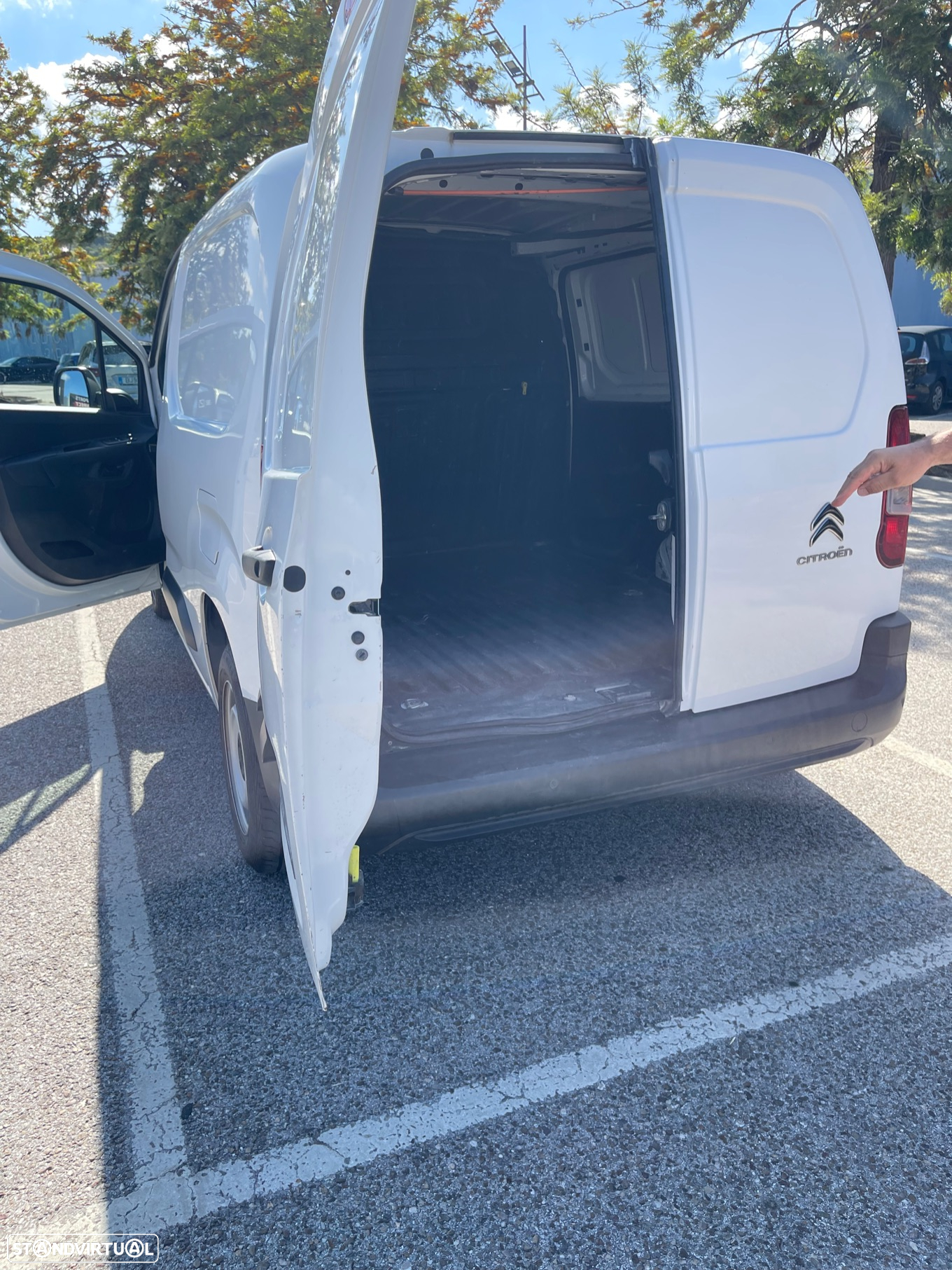 Citroën BERLINGO - 11