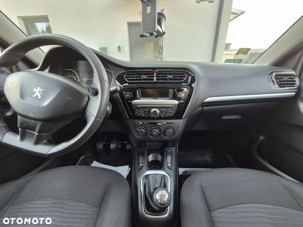 Peugeot 301 1.6 BlueHDi Active - 17