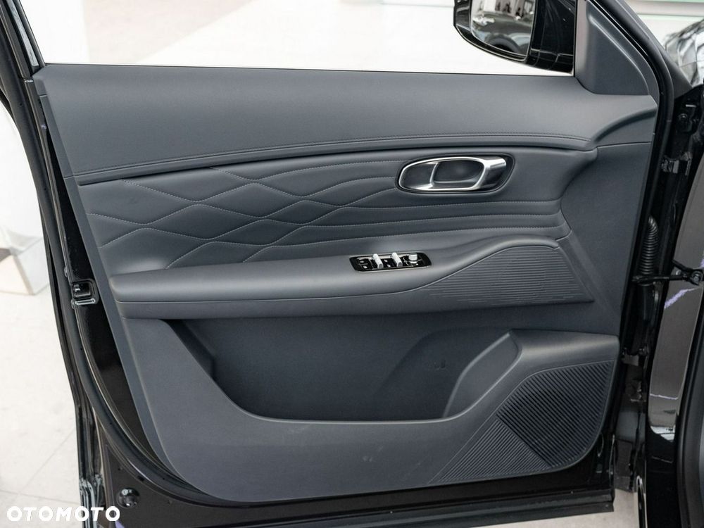 Geely Starray EM-i 1.5 PHEV Pro - 8