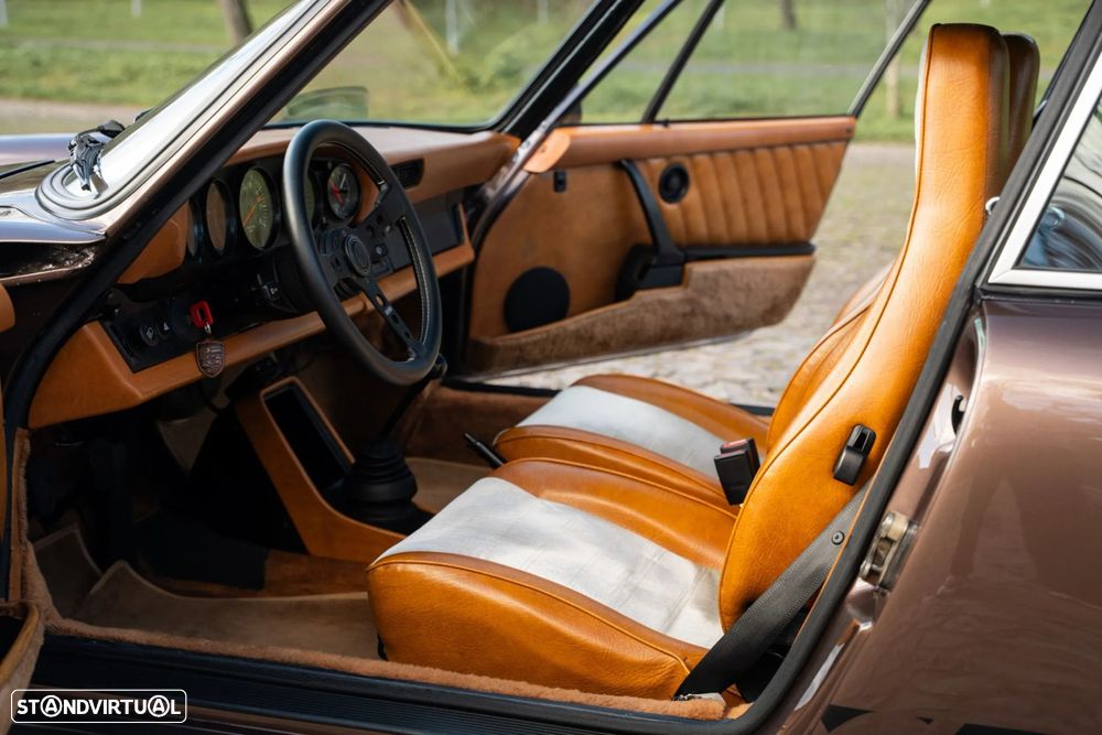 Porsche 911 Série G - 17