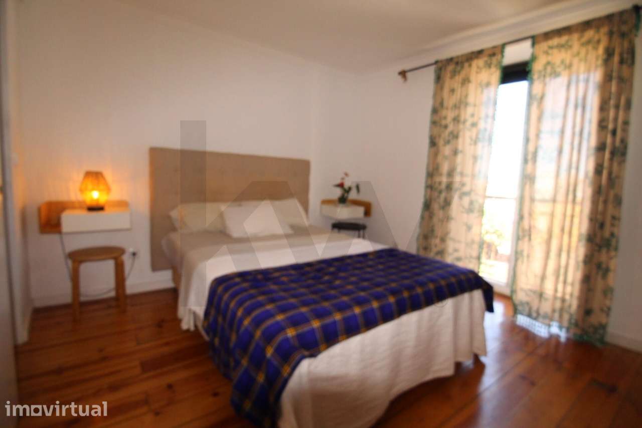 Apartamento T1+1 com Quintal e Anexo Remodelado na Rua da Graça, Lisbo - Grande imagem: 3/23