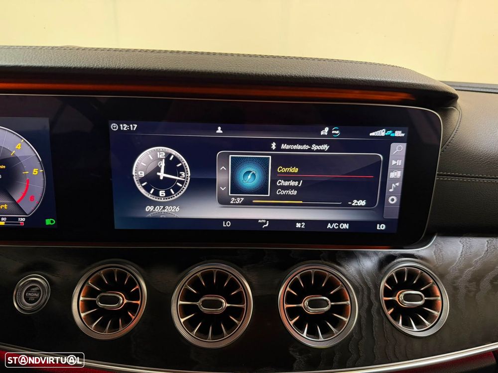 Mercedes-Benz E 220 d AMG Line - 43