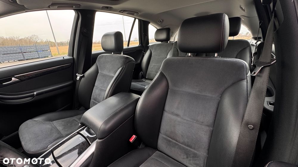 Mercedes-Benz Klasa R 300 CDI 7G-TRONIC DPF BlueEFFICIENCY Grand Edition - 7