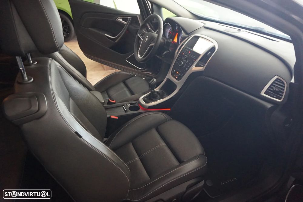 Opel Astra GTC 1.4 Turbo ecoFLEX S&S - 17