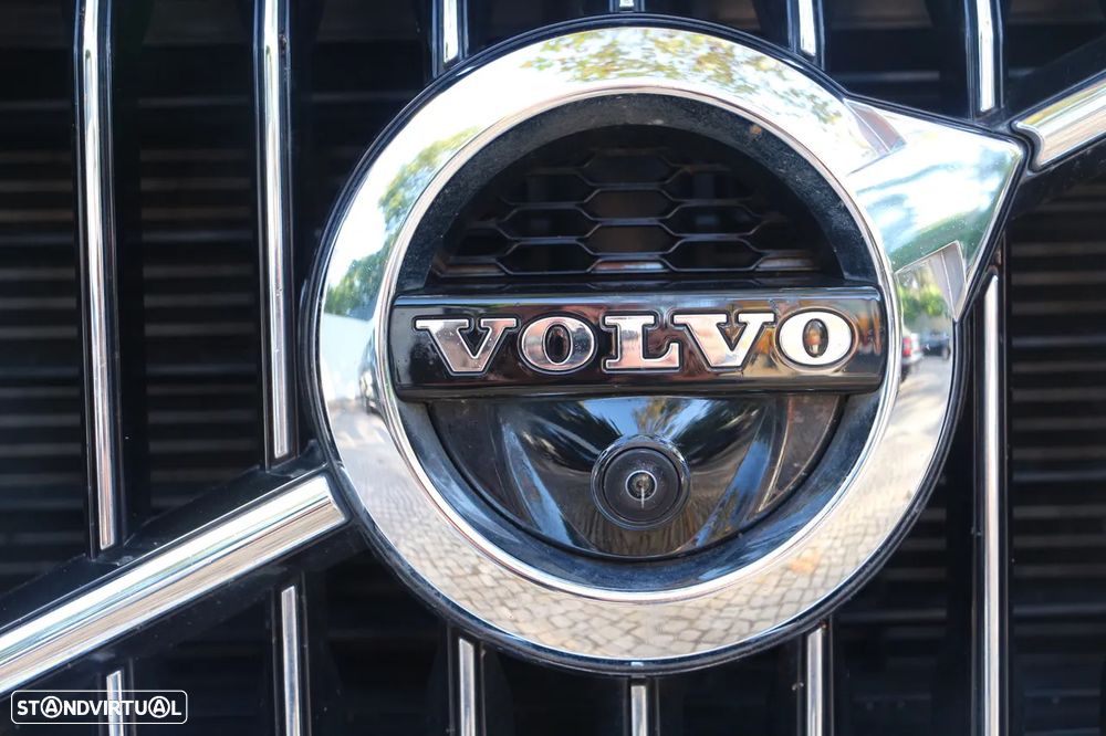 Volvo XC 60 2.0 T6 PHEV Inscription AWD - 15
