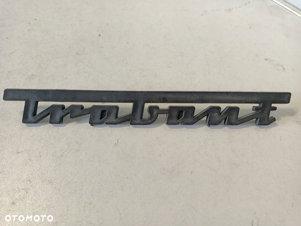 TRABANT EMBLEMAT NAPIS LOGO 0311476015