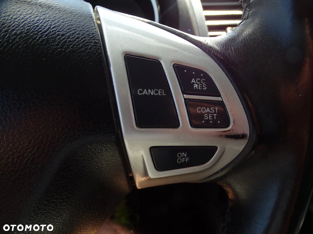 Mitsubishi Outlander 2.0 DID Instyle - 10
