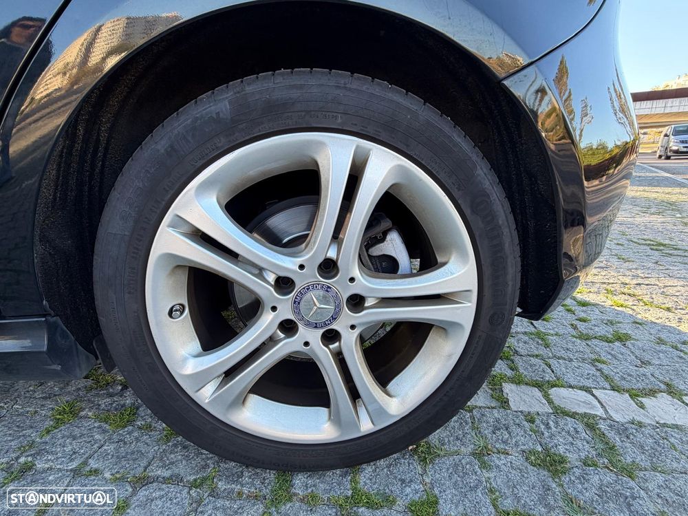Mercedes-Benz A 180 d Urban - 8