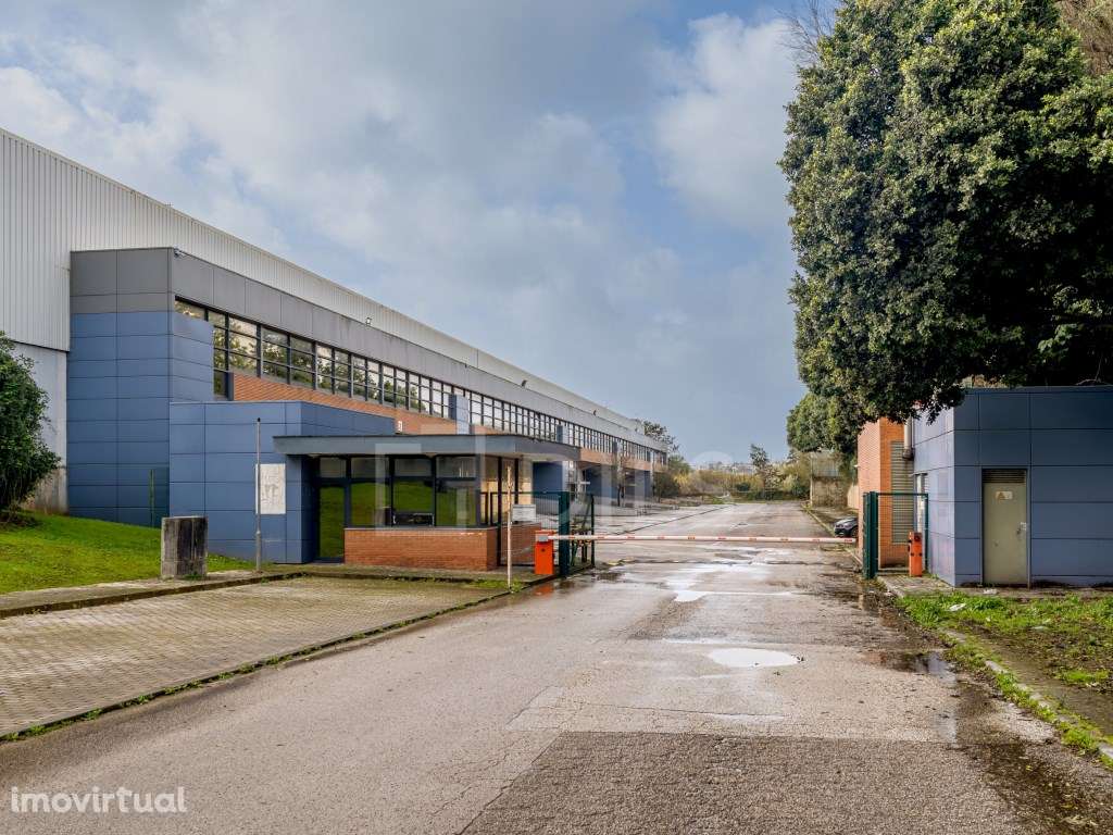 Armazéns para arrendar, na Quinta do Arrogela, em Alverca - Grande imagem: 2/26