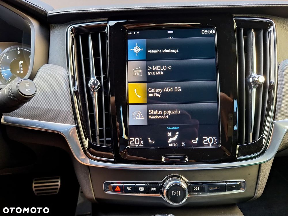 Volvo V90 D4 R-Design - 34