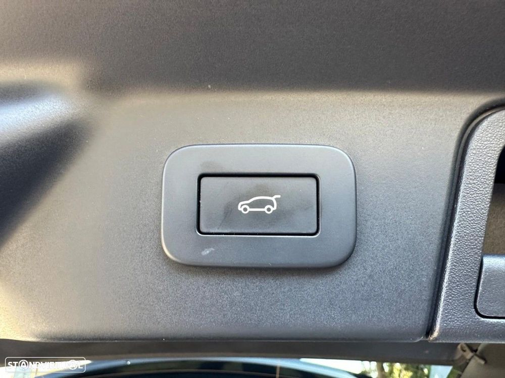 Land Rover Range Rover Velar 2.0 P400e AWD HSE - 25