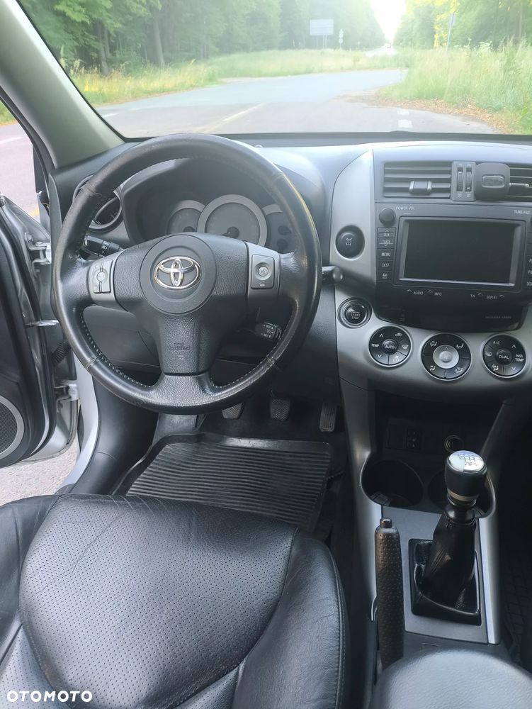 Toyota RAV4 2.2 D-4D Prestige - 15