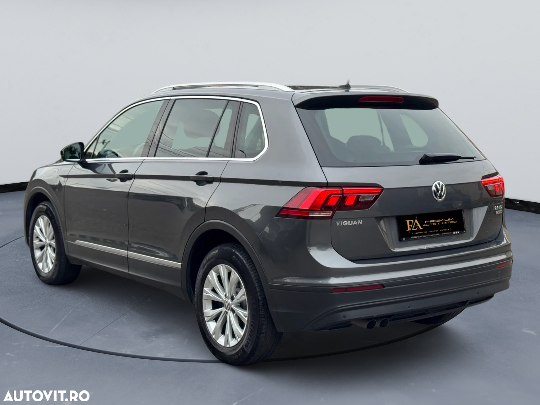 Volkswagen Tiguan 2.0 TDI 4Motion DSG BMT Sport & Style - 4