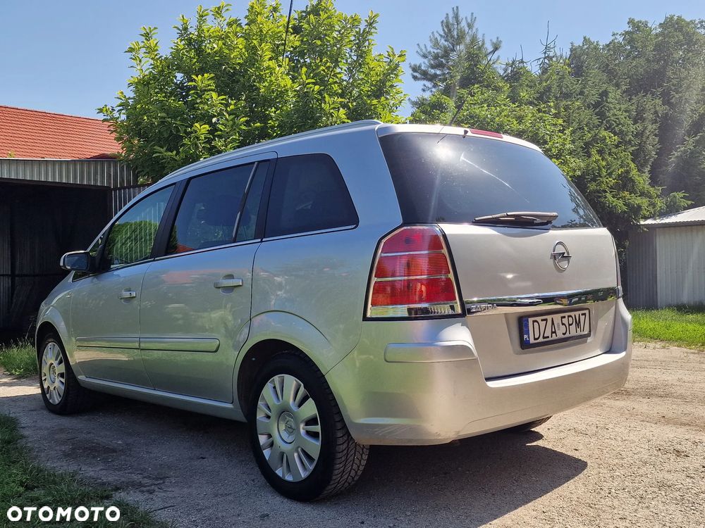 Opel Zafira - 4