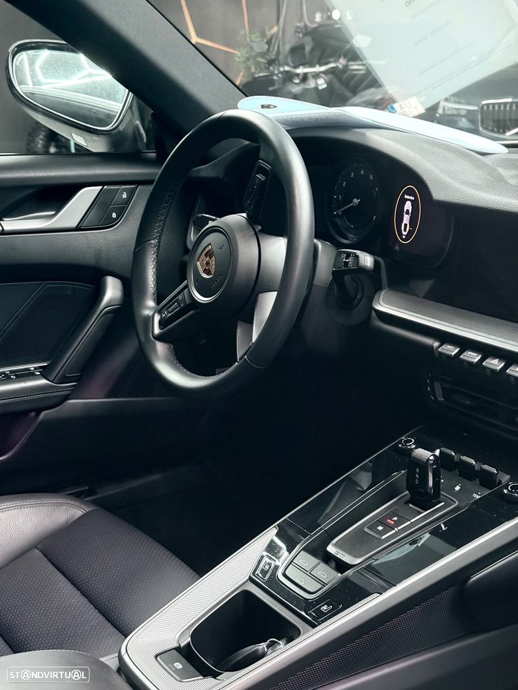 Porsche 911 (992) Carrera PDK - 20