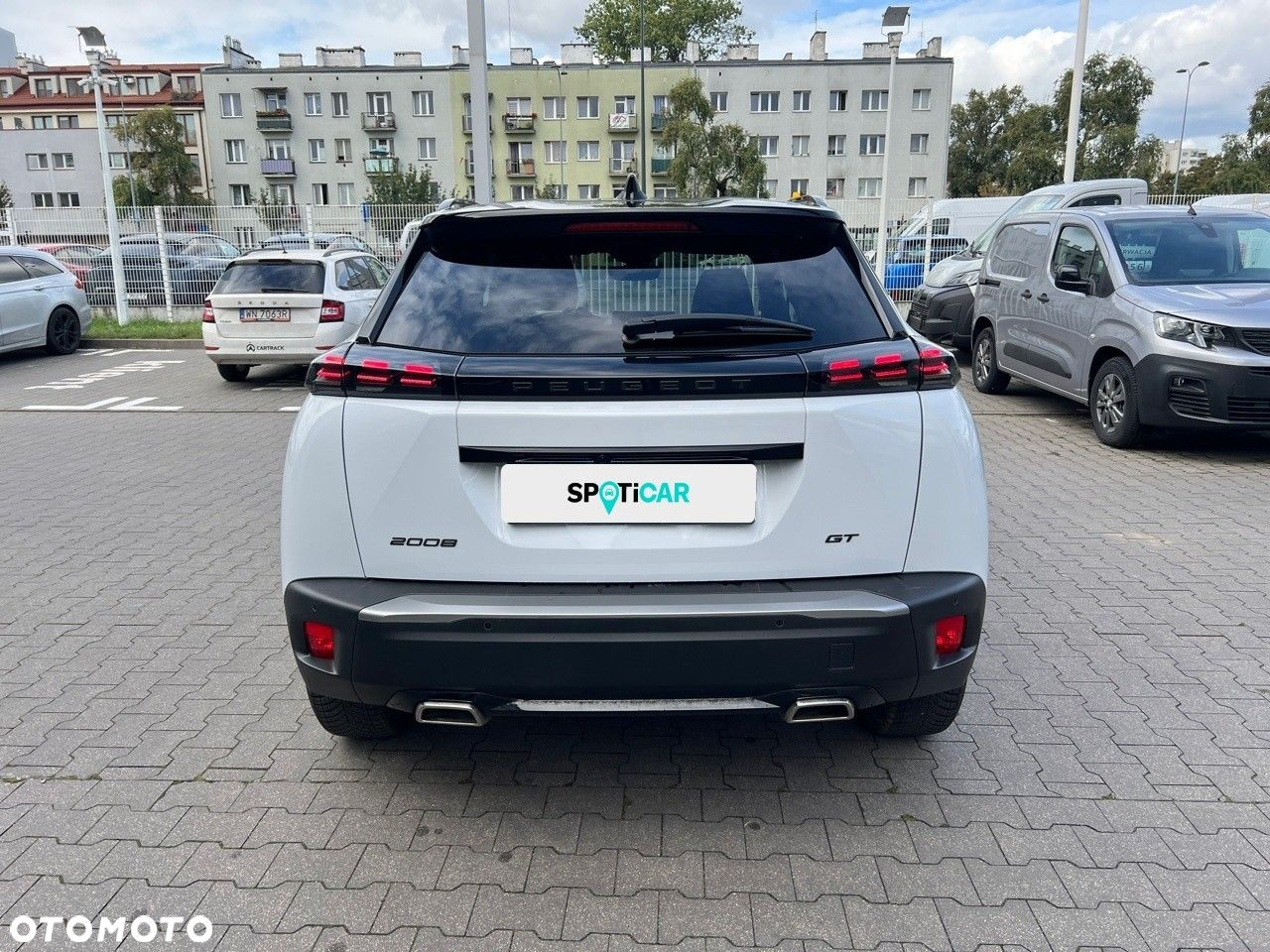 Peugeot 2008 1.2 PureTech GT S&S EAT8 - 5