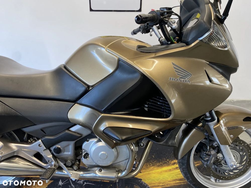 Honda Deauville - 24