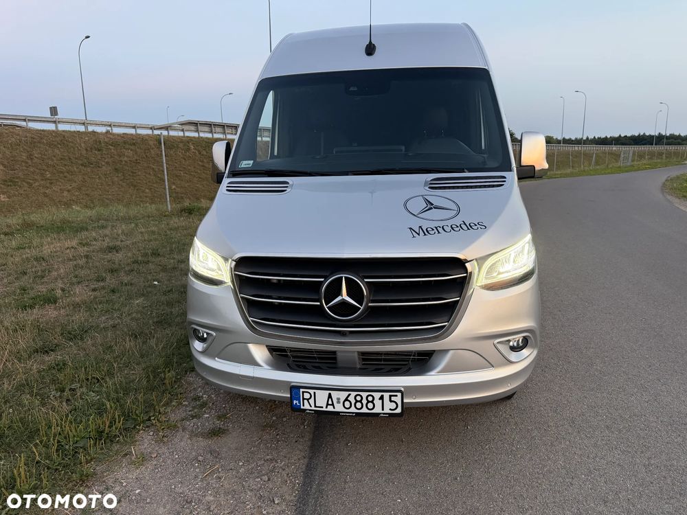 Mercedes-Benz Sprinter - 2