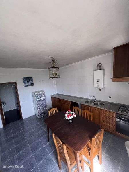 Alugo Casa T2 ( Ler Descrição) - Grande imagem: 2/12