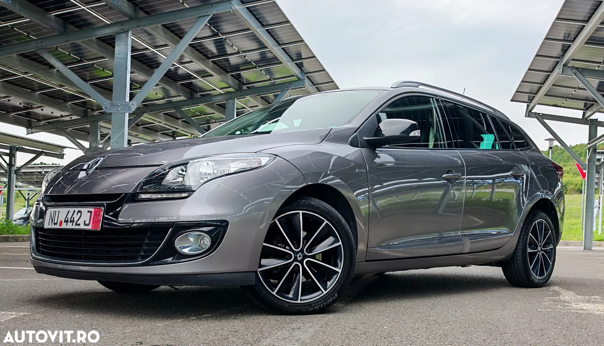 Renault Megane ENERGY dCi 130 BOSE EDITION - 9