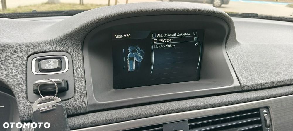Volvo V70 D3 Momentum - 19