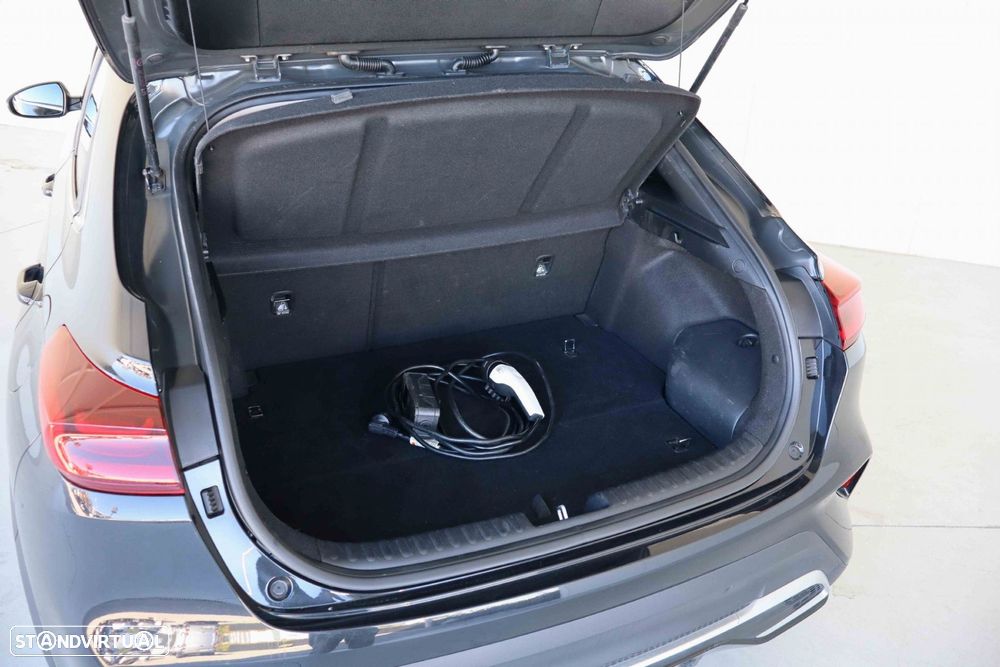 Kia XCeed 1.6 GDi PHEV Drive - 11