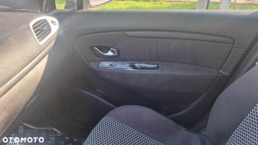 Renault Scenic 1.9 dCi Tech Run Euro5 - 21