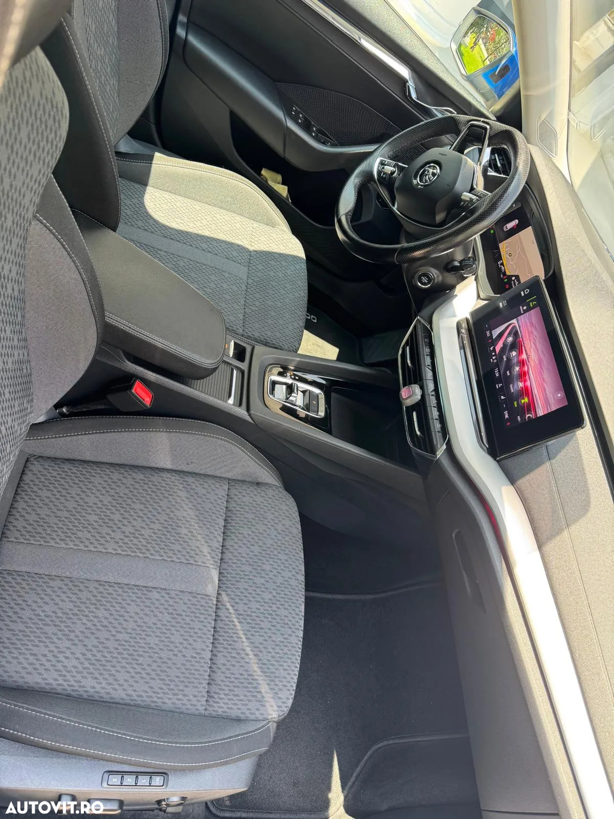 Skoda Octavia 2.0 TDI DSG First Edition - 9