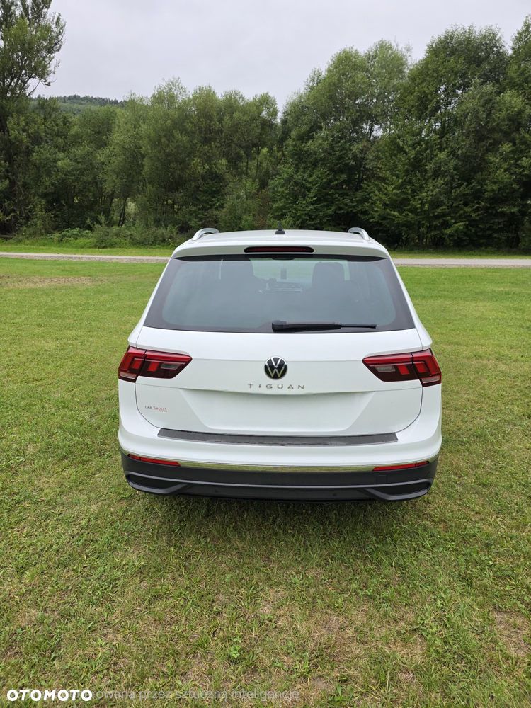 Volkswagen Tiguan - 2