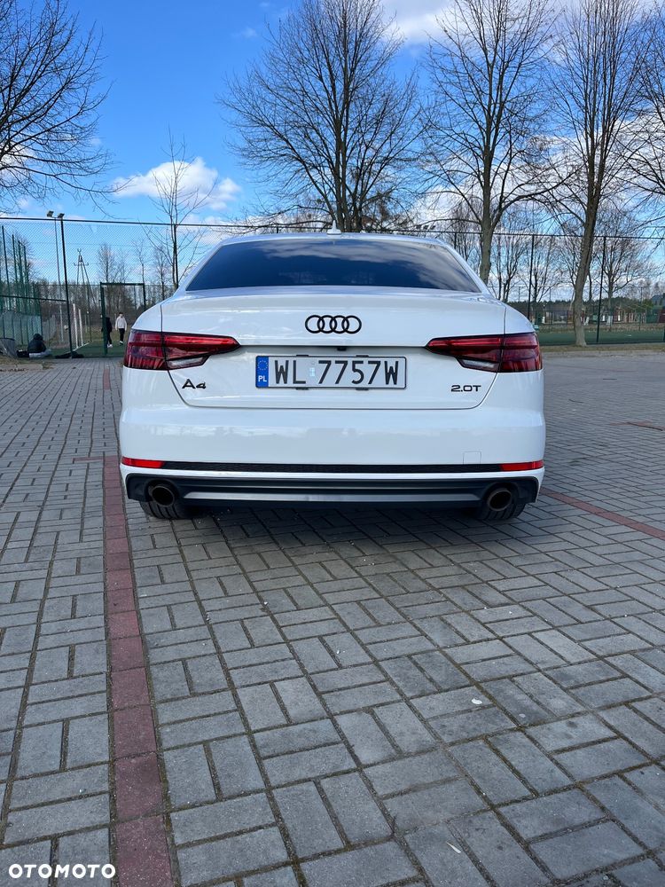 Audi A4 Limousine - 13