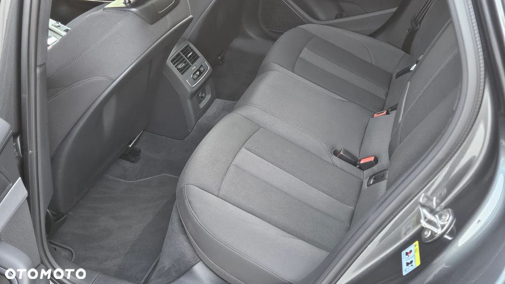 Audi A4 Avant 40 TDI mHEV S Line S tronic - 14