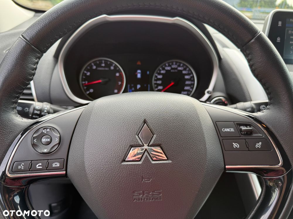 Mitsubishi Eclipse Cross - 16