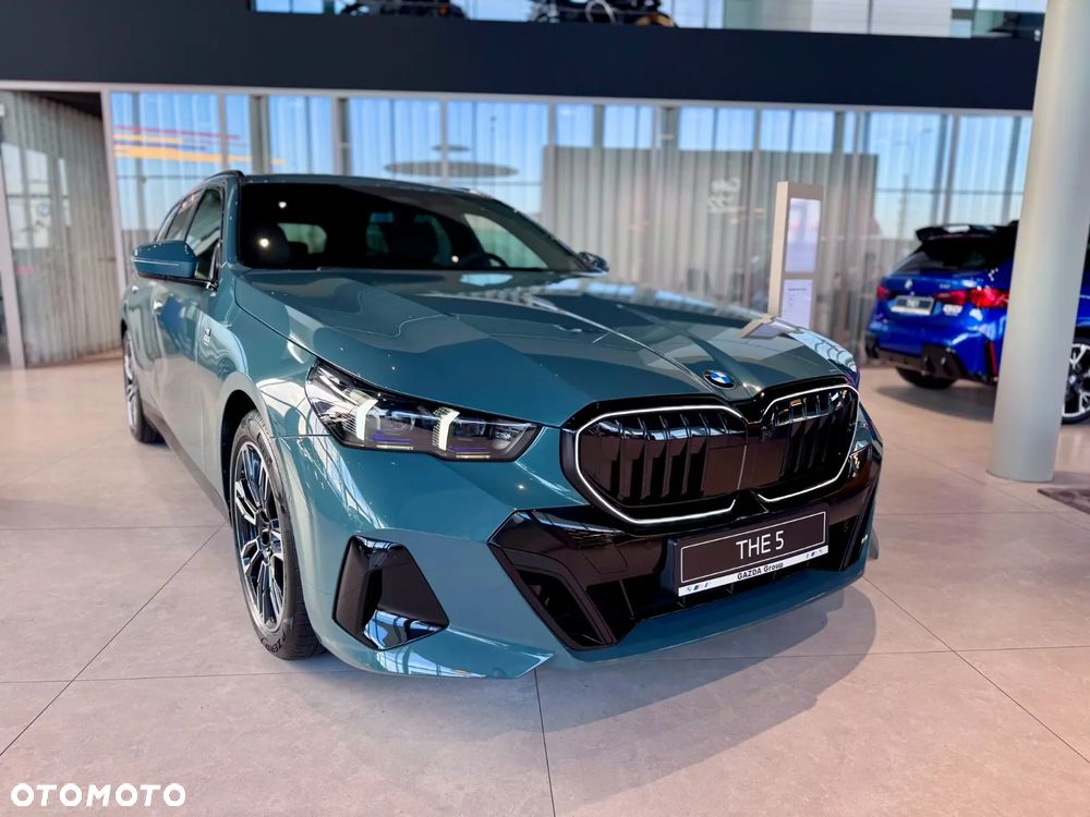 BMW Seria 5 520d xDrive mHEV M Sport - 2