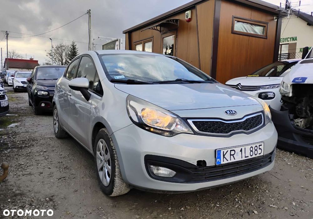 Kia Rio - 1