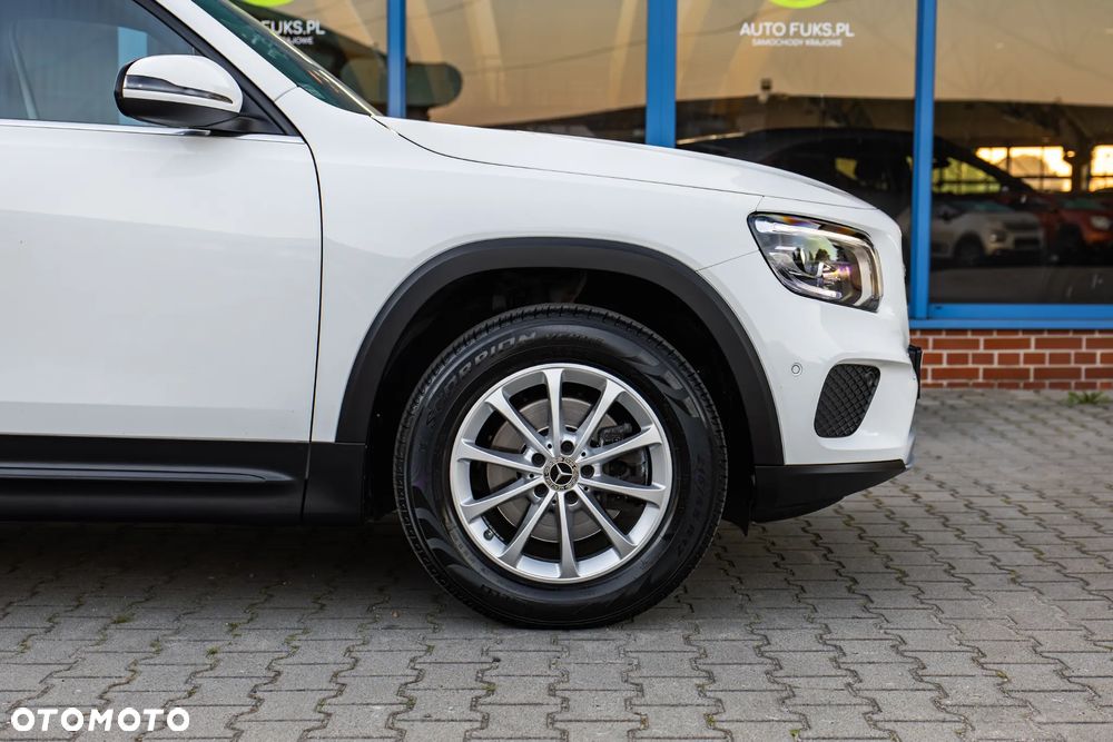 Mercedes-Benz GLB 200 7G-DCT - 15