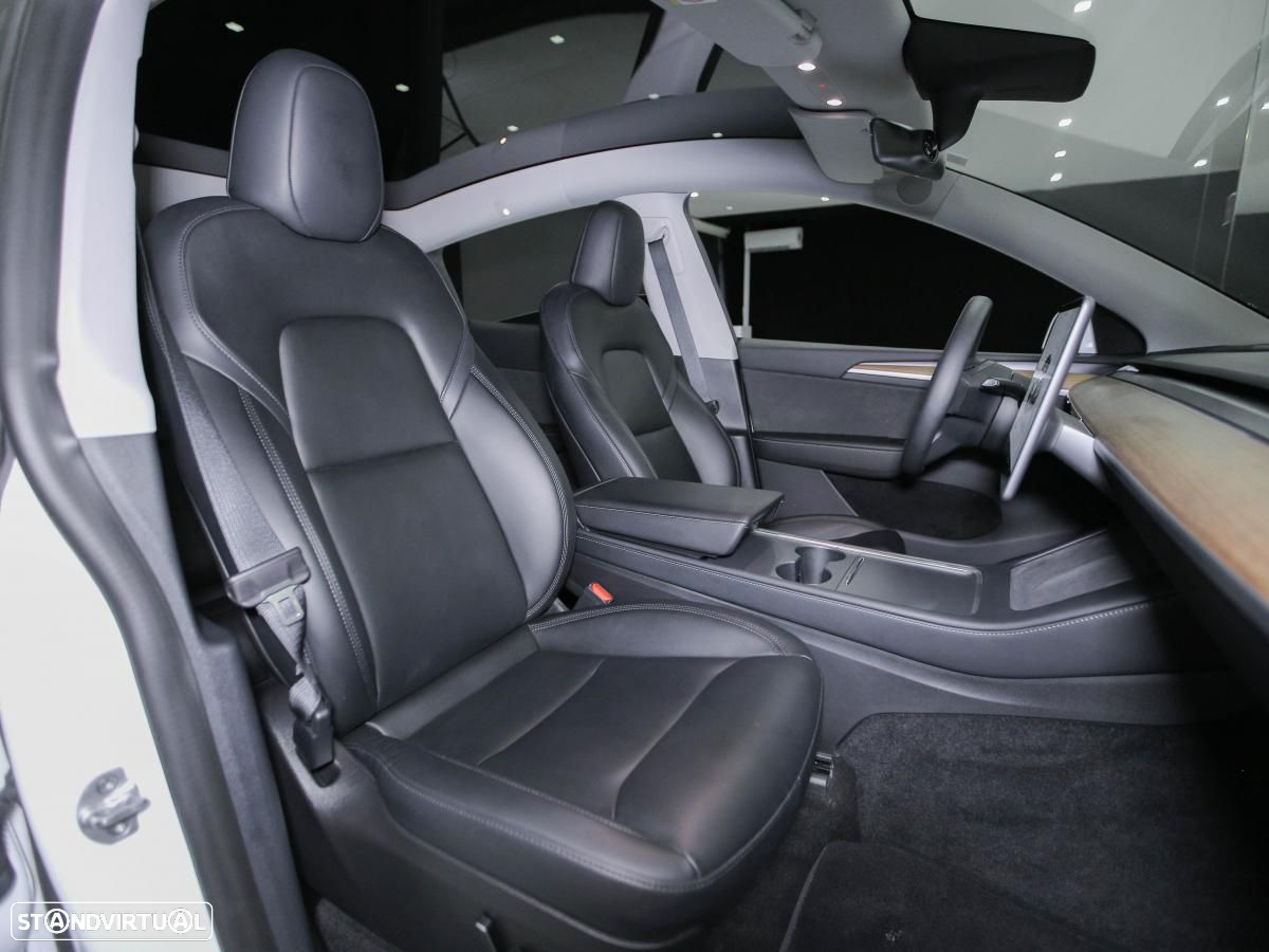 Tesla Model Y Long Range Tração Integral - 9