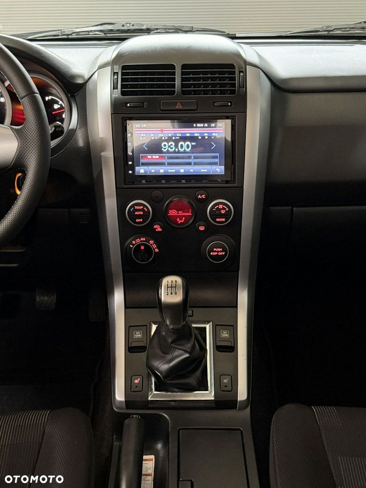 Suzuki Grand Vitara - 25