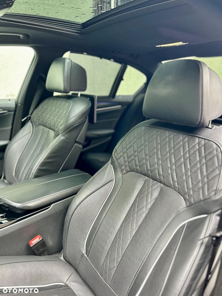 BMW Seria 5 540d xDrive mHEV M Sport sport - 18