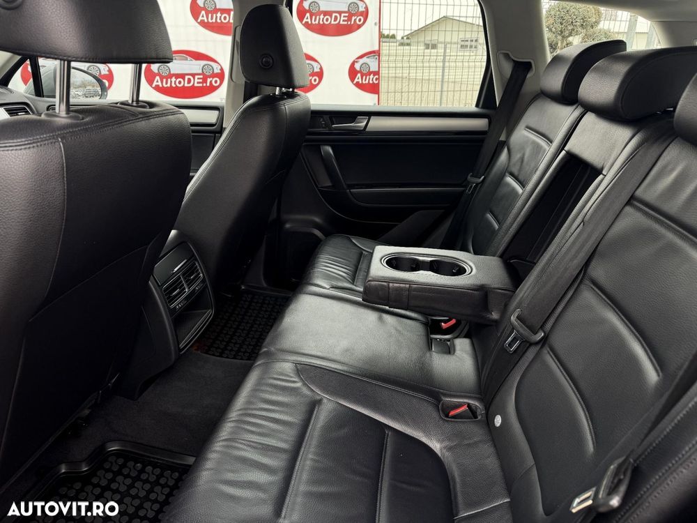 Volkswagen Touareg - 16